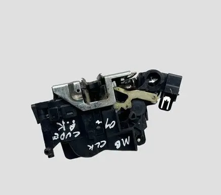 Mercedes-Benz CLK A208 C208 Front door lock 4141111235