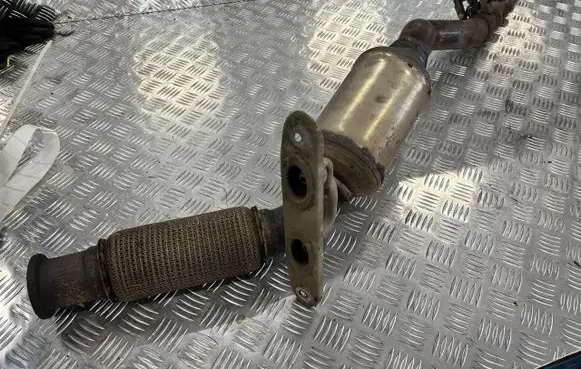Volkswagen Touran III Catalyst/FAP/DPF particulate filter 3Q0131701F