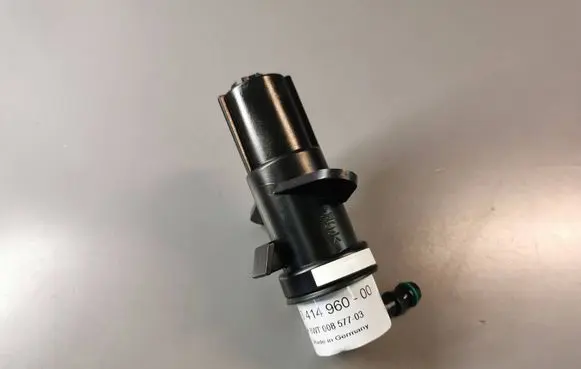 BMW X3 E83 Headlight washer spray nozzle 3414960 61673414960