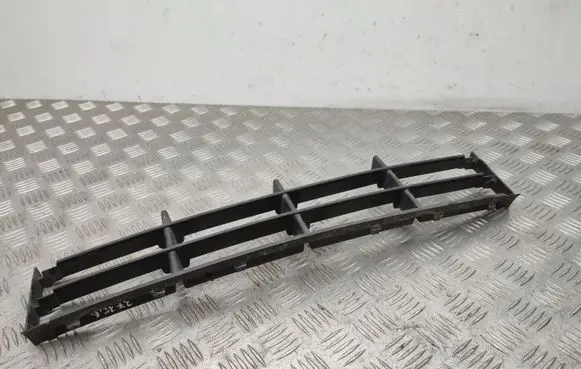 Skoda Roomster (5J) Front bumper lower grill 5J0853677A