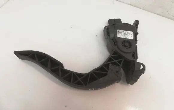 Audi A4 S4 B8 8K Accelerator throttle pedal 8K1721523 6PV00950500 15022010