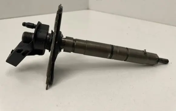 Audi A4 S4 B7 8E 8H Fuel injector 059130277BD 0445105079 1103002726