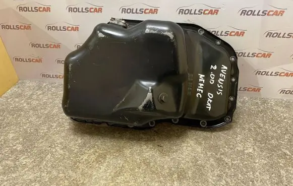 Toyota Avensis T250 Oil sump 2AD FHV