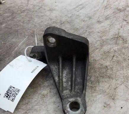 Ford Mondeo MK IV Gearbox mounting bracket AG916P093DA