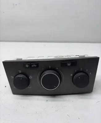 Opel Astra H Climate control unit 13201300 12022005 901512410005