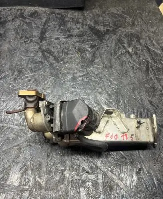 BMW 5 F10 F11 EGR valve cooler 7810871