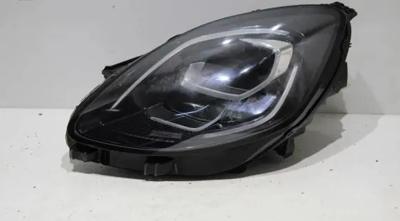 Ford Puma Headlight/headlamp 90202257 LTTB13E015EH