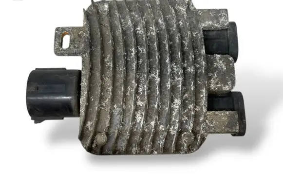 Coolant fan relay