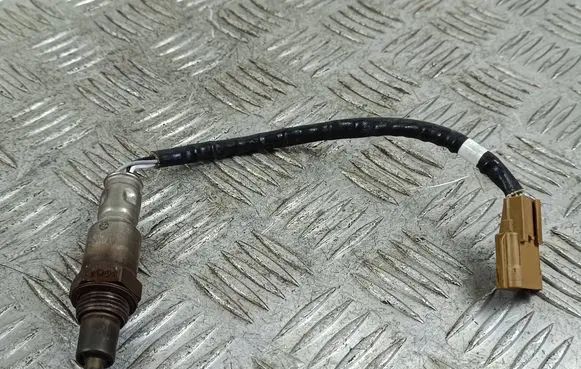 Mitsubishi Outlander IV Lambda probe sensor H8201575684