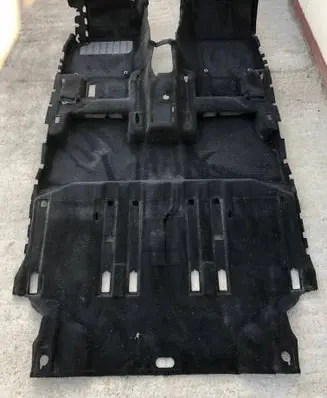 Volkswagen Touran III Front floor carpet liner 5TB863368E