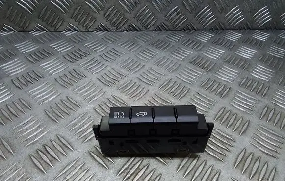 Tailgate opening switch