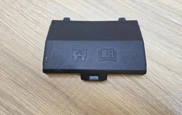 Volvo V70 Fuse box cover 6G9T14A076EB