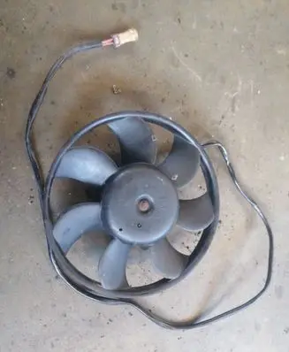 Volkswagen PASSAT B5.5 Air conditioning (A/C) fan (condenser) 