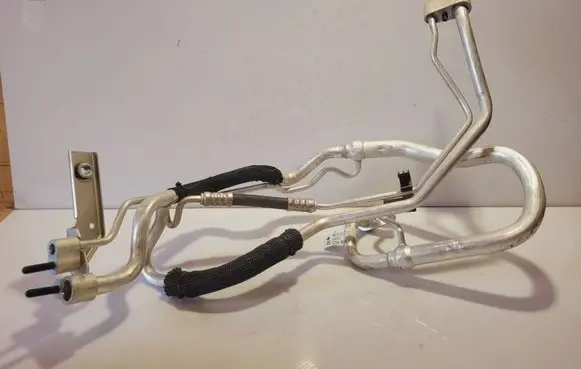 Dodge Durango Air conditioning (A/C) pipe/hose 68217217AE