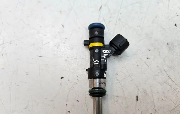 Mitsubishi Eclipse Cross Fuel injector 1465A412