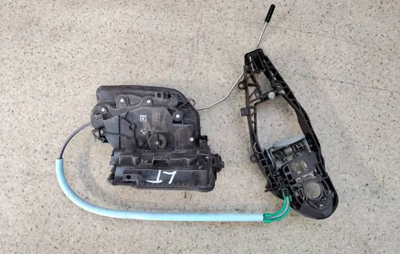 BMW X4 G02 Rear door lock 747314738 7473147