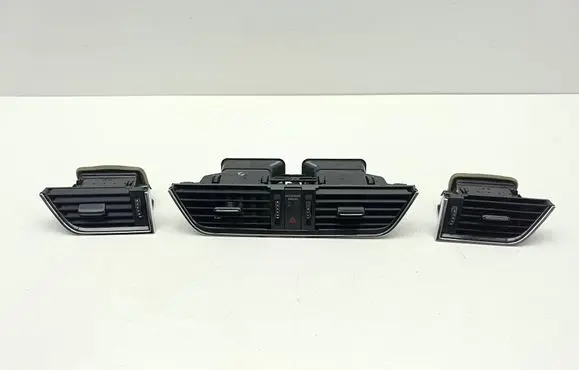 Skoda Octavia Mk3 (5E) Dash center air vent grill 5E0820951A 5E0819702A 5E0819701A