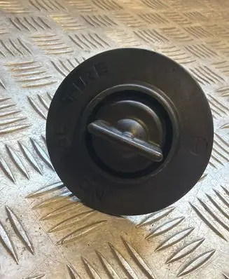 Honda CR-V Spare wheel bolt 