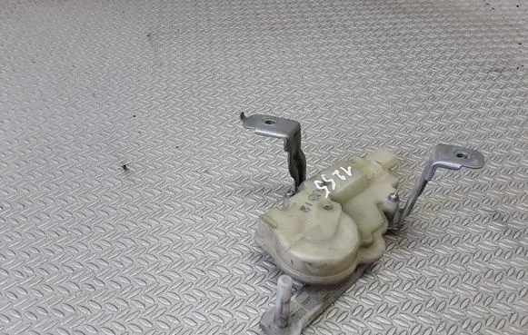 Toyota Yaris Tailgate boot lock/latch motor 