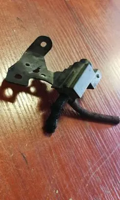 Vacuum valve