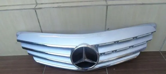 Mercedes-Benz B W245 Front bumper upper radiator grill 1698800783