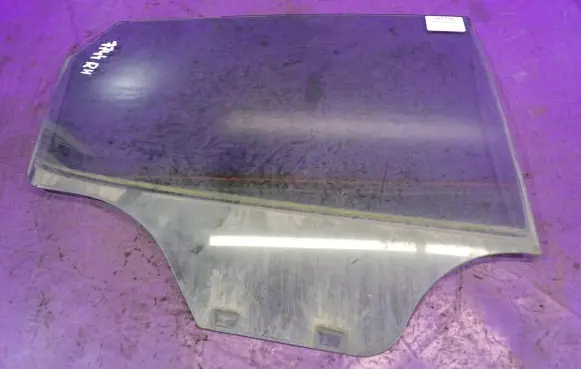 Seat Ibiza IV (6J,6P) Front door window glass four-door