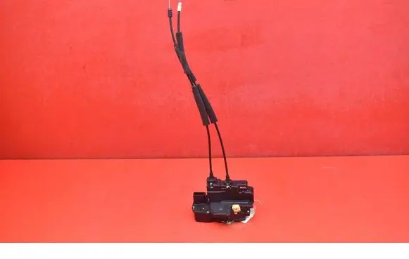 Chevrolet Captiva Front door lock