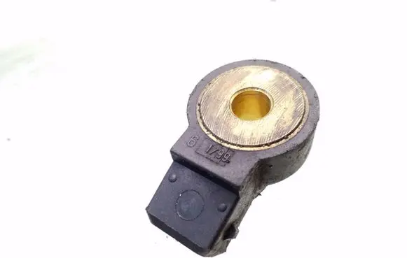 Volkswagen Golf IV Detonation knock sensor 030905377A