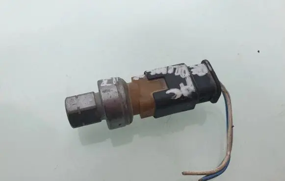 Citroen Berlingo Air conditioning (A/C) pressure sensor 