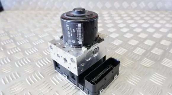 Porsche Cayenne (92A) ABS Pump 7P5614517A 7P0907379L