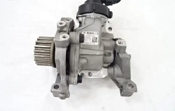 Renault Captur II Fuel injection high pressure pump 167003606R