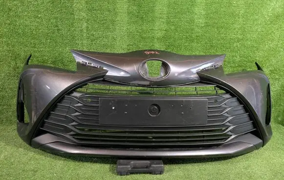 Toyota Yaris Front bumper 521190DA40
