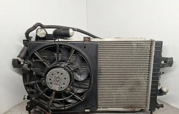 Opel Astra H Radiator set 13132559 0130303960 0130307057