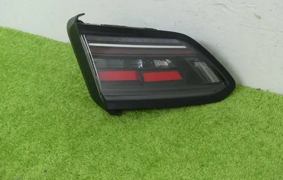 Volkswagen Arteon Tailgate rear/tail lights 3G8945307S