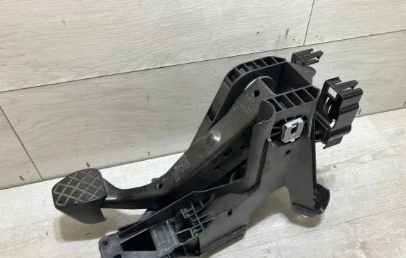 Skoda Octavia Mk3 (5E) Brake pedal 5Q1721058DL