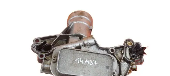 Opel Astra H Oil filter mounting bracket 55355599 A16LET