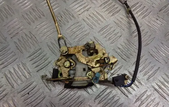 Suzuki MR Wagon Tailgate exterior lock 