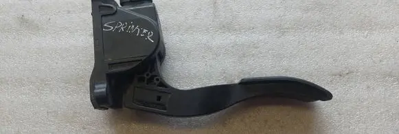 Mercedes-Benz Sprinter W906 Accelerator throttle pedal A9063000404 0280755023