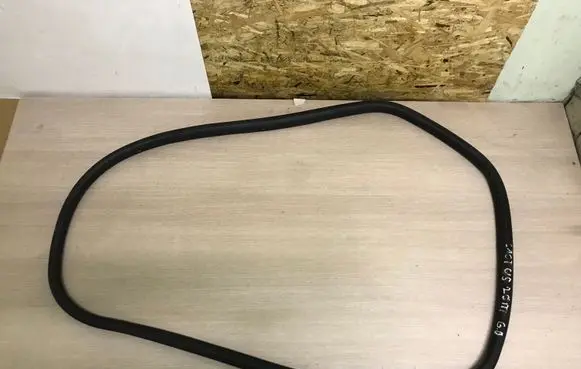 Citroen C4 Cactus Rear door rubber seal (on body) 