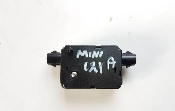 Mini Cooper Countryman R60 Aerial antenna amplifier 9185474