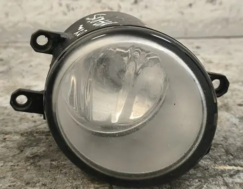 Toyota Yaris Front fog light 89210656