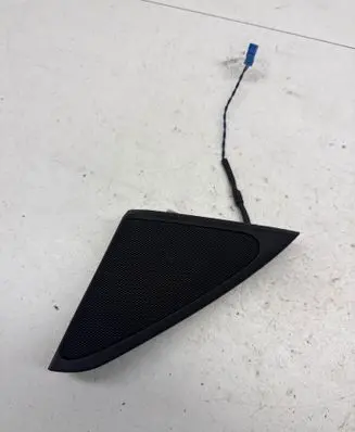 BMW 7 F01 F02 F03 F04 Front door high frequency speaker 7226612 51357226612 9212077