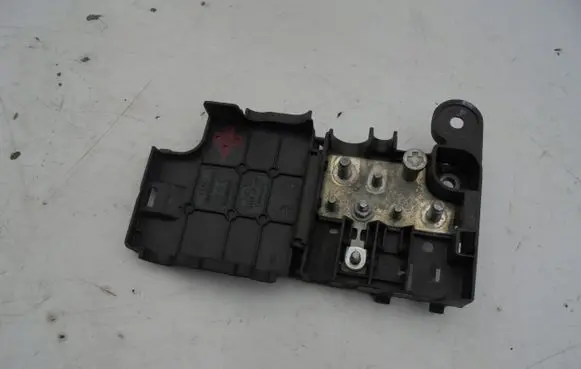 Audi A5 8T 8F Fuse module POZOSTAE