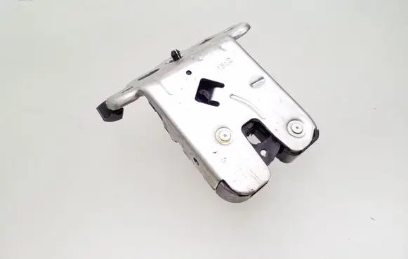 Audi A1 Tailgate/trunk/boot lock/catch/latch 8K9827505A
