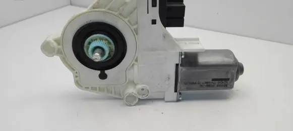 Audi A6 S6 C6 4F Front door window regulator motor 4F0959802C