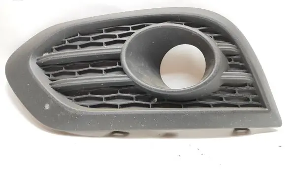 Renault Kadjar Front fog light trim/grill 261A35422R