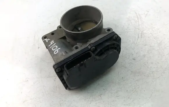 Volvo V50 Throttle valve 30711551