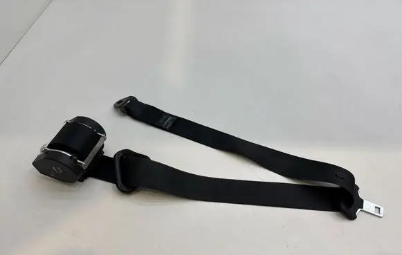 Mercedes-Benz Citan W415 Front seatbelt 8200448760