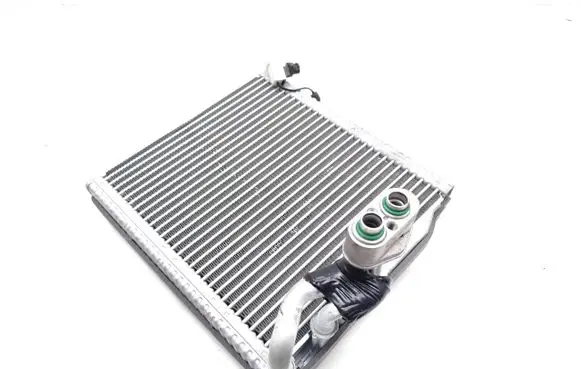 A/C cooling radiator (condenser)