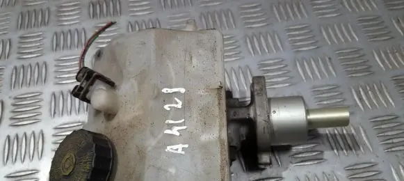 Peugeot 206 Master brake cylinder 03350884271 033508-84271